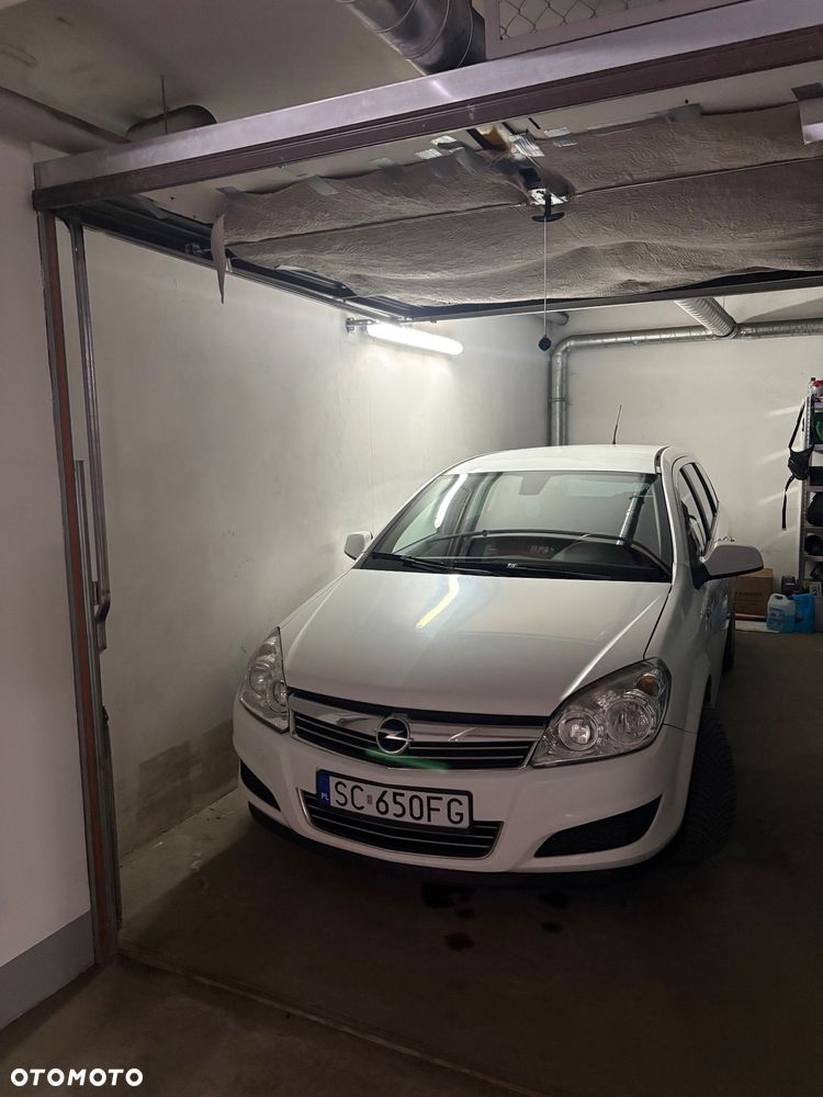 Opel Astra 1.7 CDTI DPF (119g) Edition 111 Jahre - 18