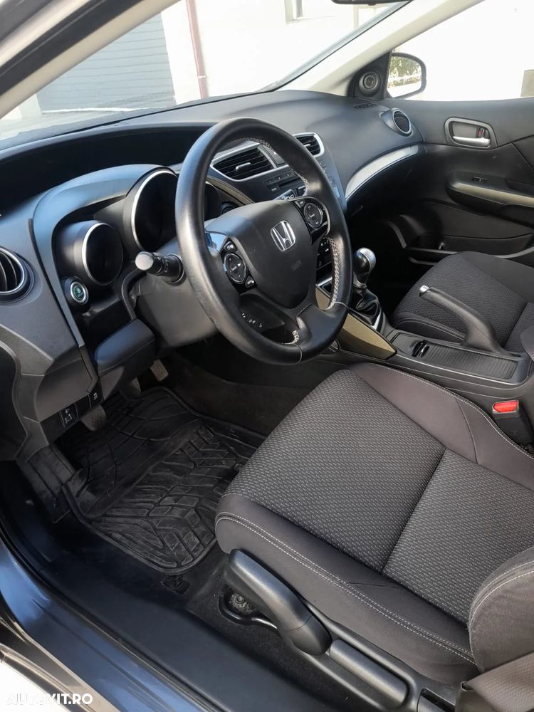 Honda Civic 1.8 i-VTEC MT Elegance - 9