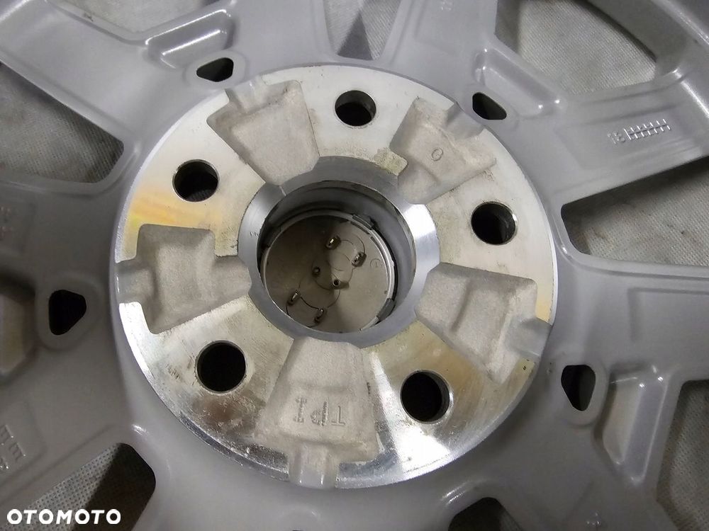 FELGI KOŁA AUDI Q2 81A601025R 8x18 ET45 - 8