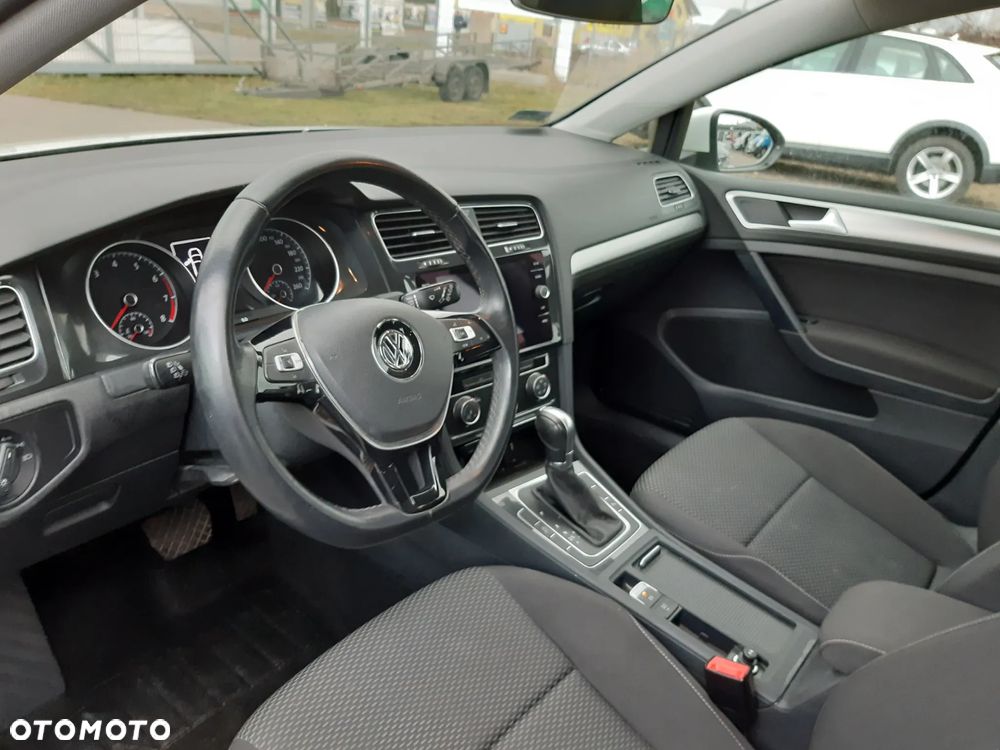 Volkswagen Golf 1.0 TSI Comfortline DSG - 8