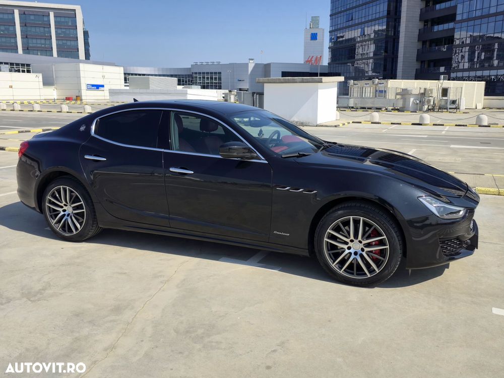 Maserati Ghibli GranLusso - 11