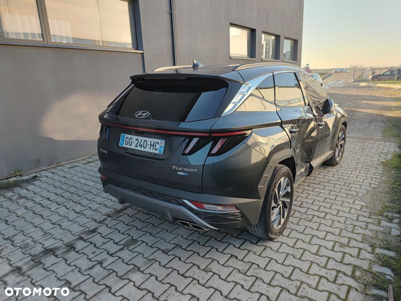 Hyundai Tucson 1.6 CRDi 48V-Hybrid 2WD DCT Select - 9