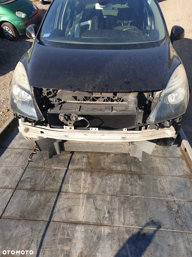 RENAULT SCENIC 3 - 1,4 - 2009r - na części - wyrejestrowany - 5
