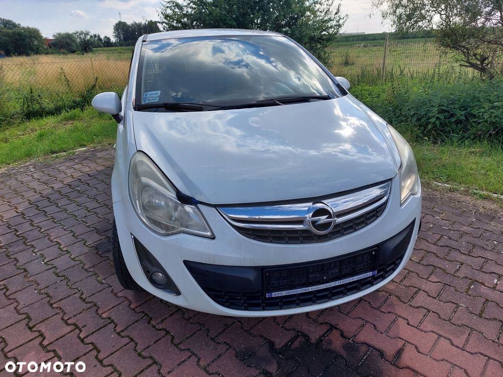 Opel Corsa D lift 1.3 cdti pas przedni chłodnice - 1