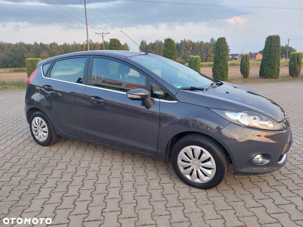 Ford Fiesta - 10