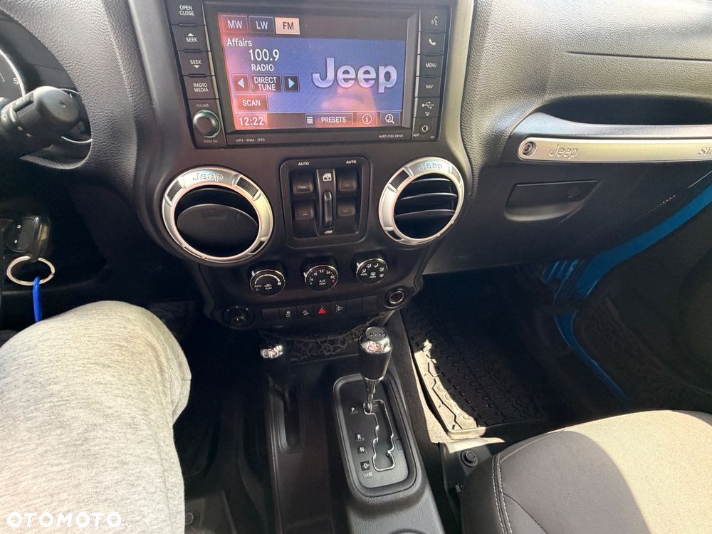 Jeep Wrangler 2.8 CRD Unlim Rubicon Recon - 35