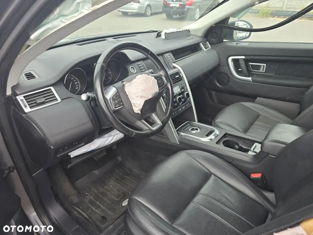 Land Rover Discovery Sport TD4 HSE Luxury - 12