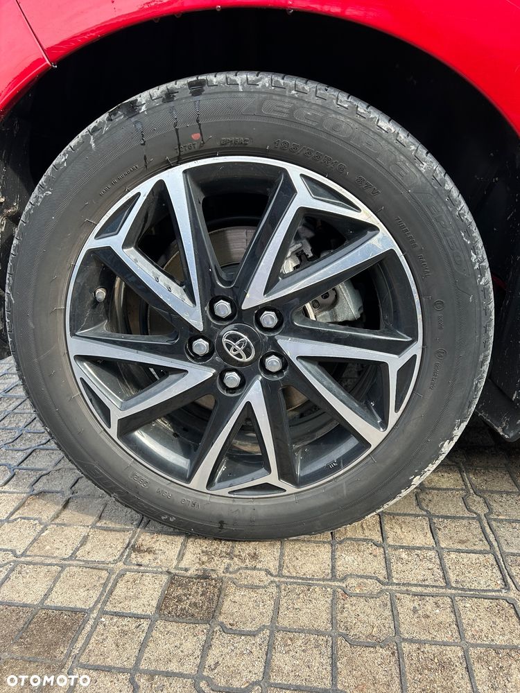 Toyota Yaris - 7