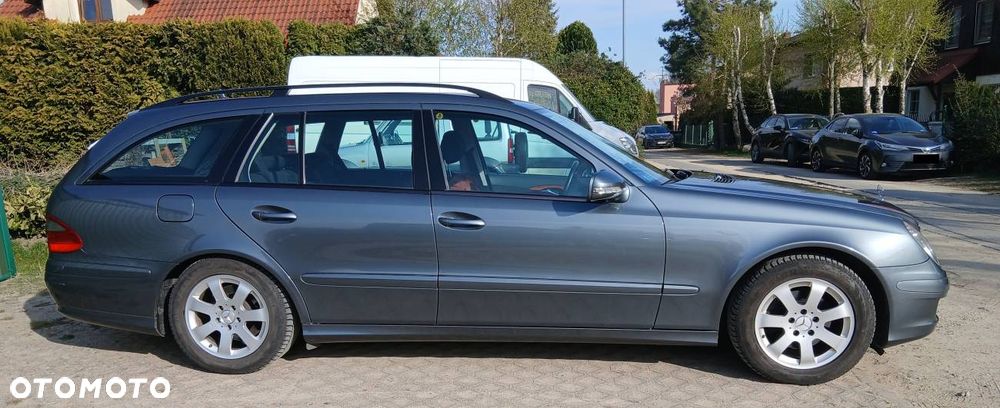 Mercedes-Benz Klasa E 200 Kompressor Automatik Classic - 2