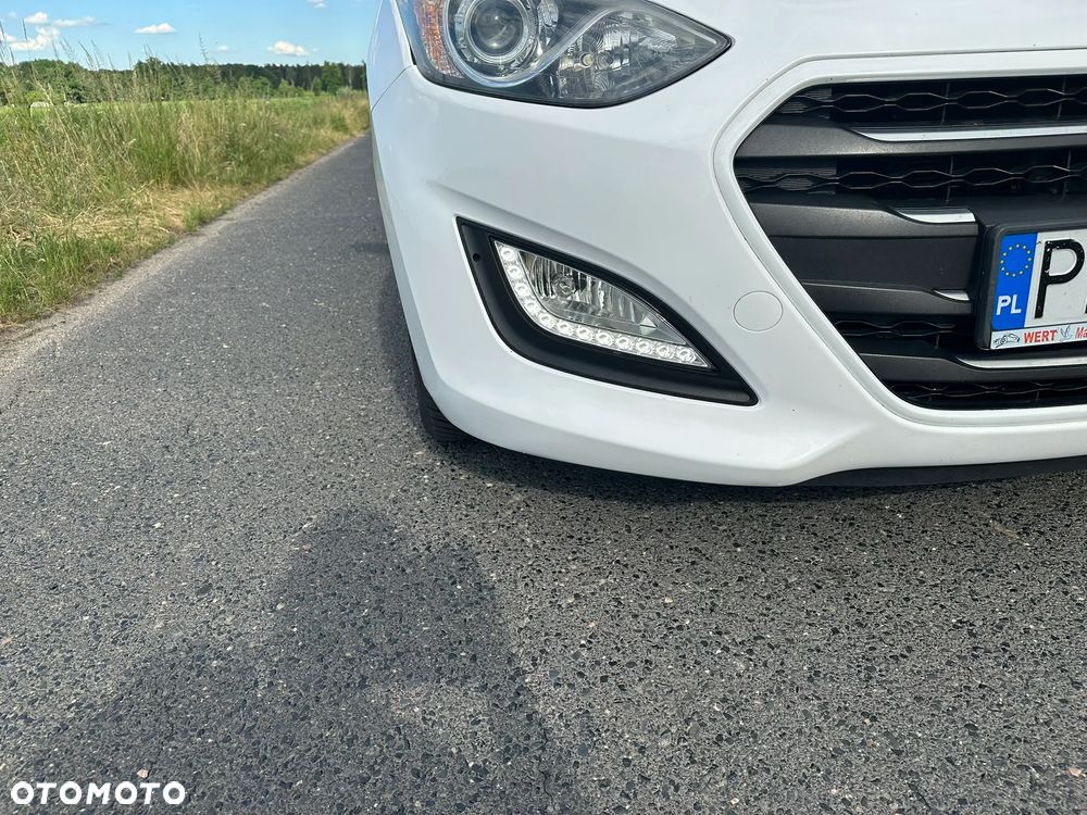 Hyundai i30 1.4 BlueDrive Classic - 10