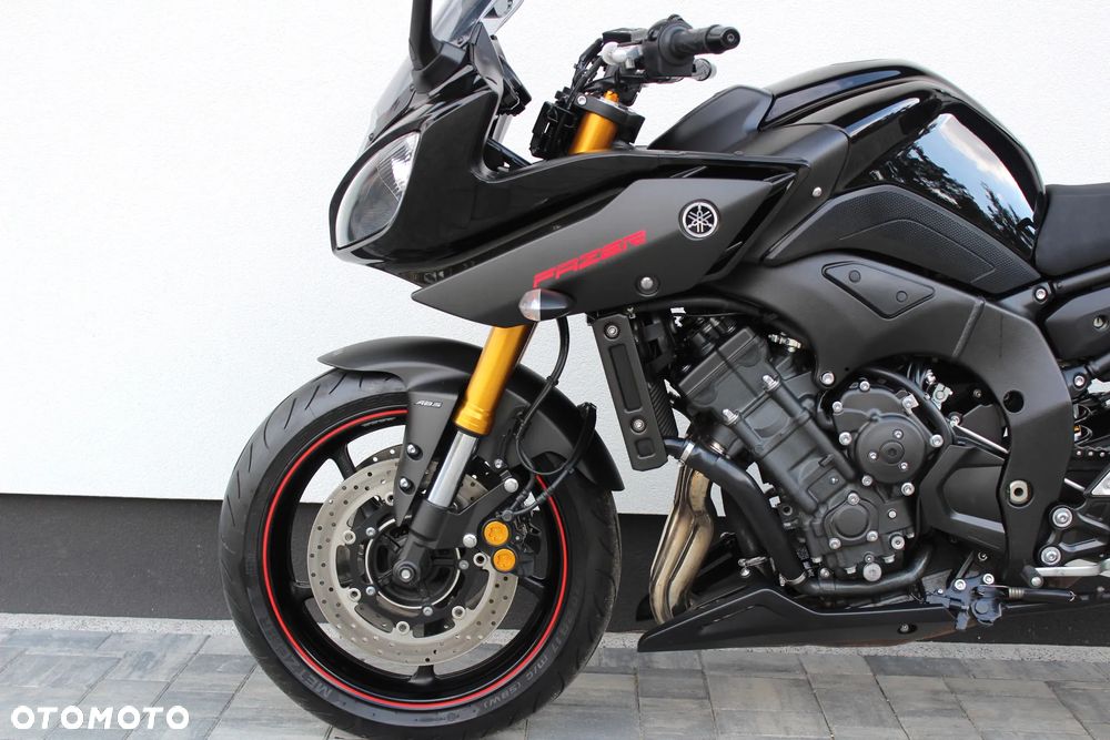 Yamaha FZ8 - 8