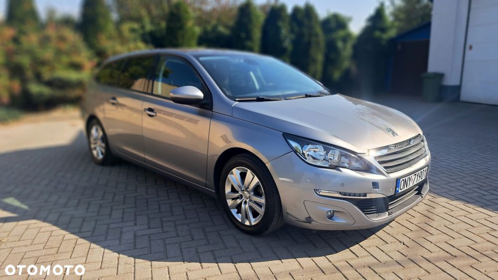 Peugeot 308 - 1
