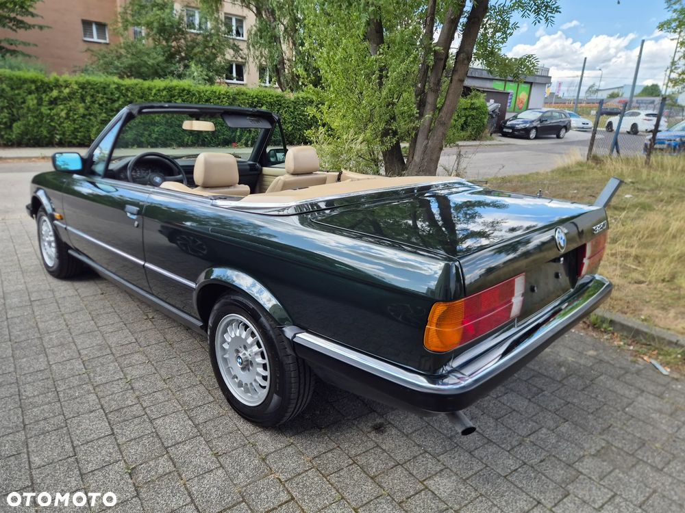BMW Seria 3 320i - 9