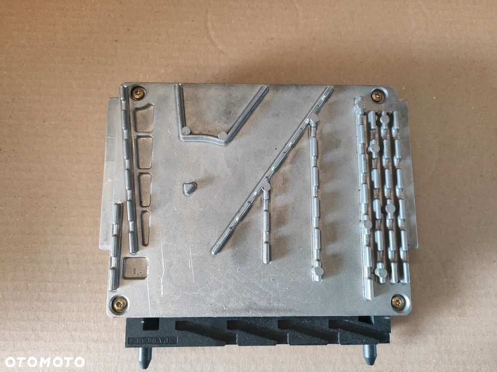 VOLVO S80 I 2.0 T 1998- STEROWNIK SILNIKA 09470738B - 6