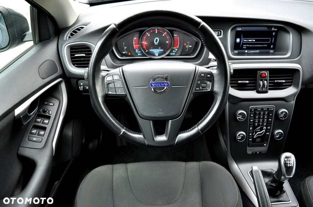 Volvo V40 D2 Momentum - 7