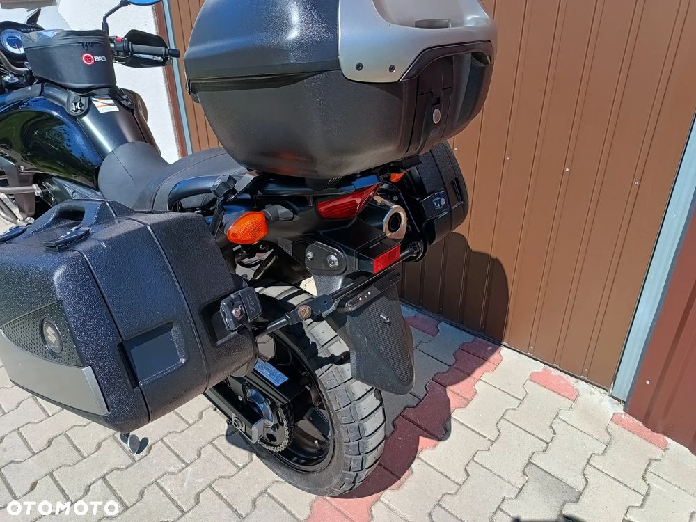 Suzuki V-STROM - 31