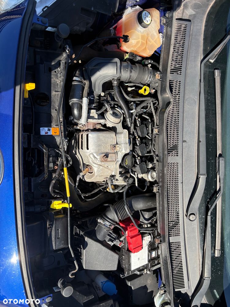 Ford Tourneo Courier 1.0 EcoBoost S&S Titanium - 18