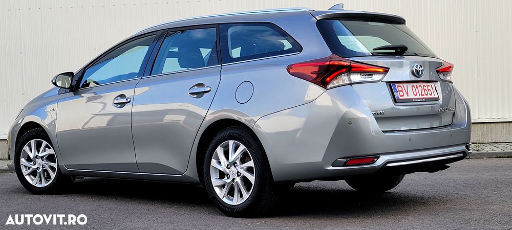 Toyota Auris - 5