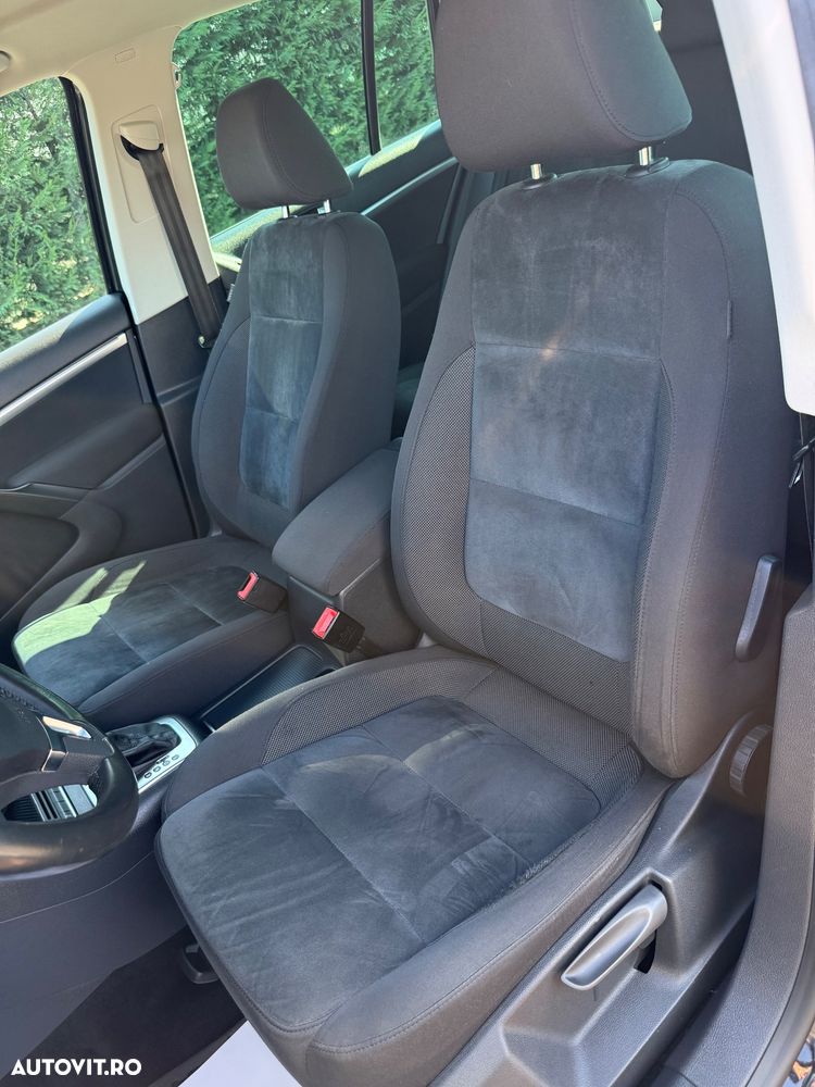 Volkswagen Tiguan - 12