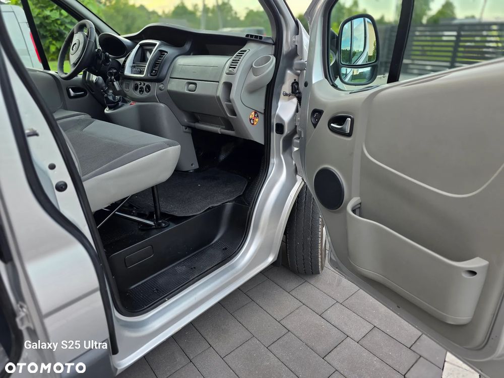 Opel Vivaro - 19