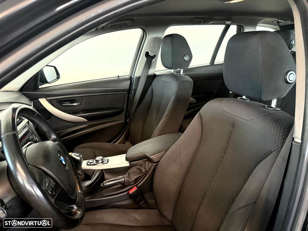 BMW 318 d Touring Navigation - 20