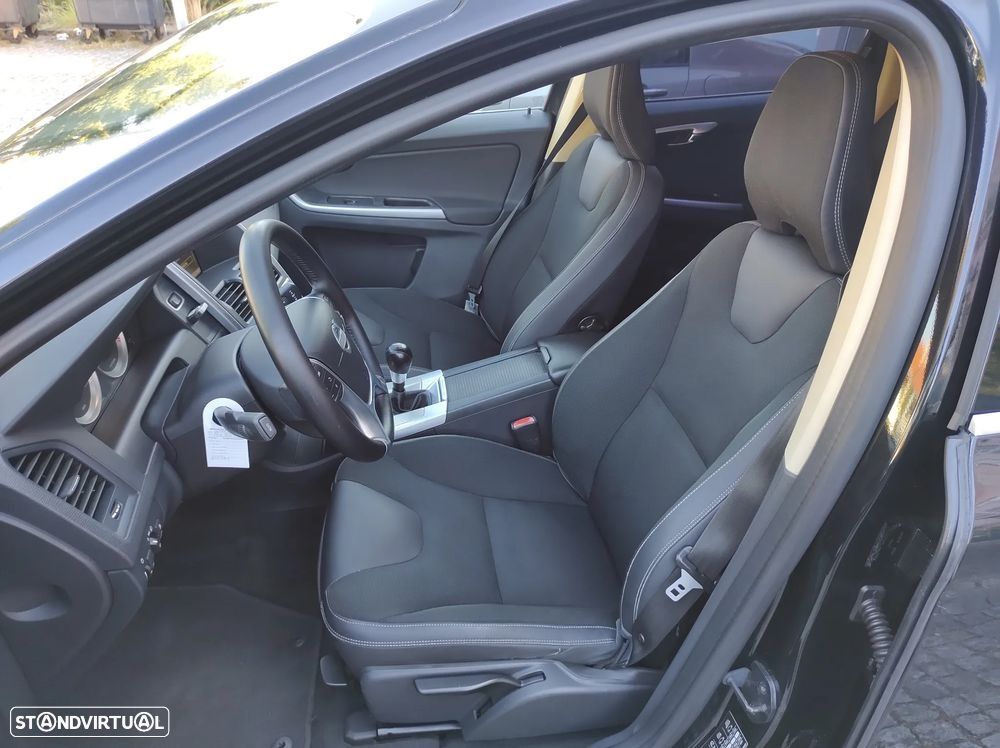 Volvo XC 60 2.0 D3 Drive Momentum Start/Stop - 15