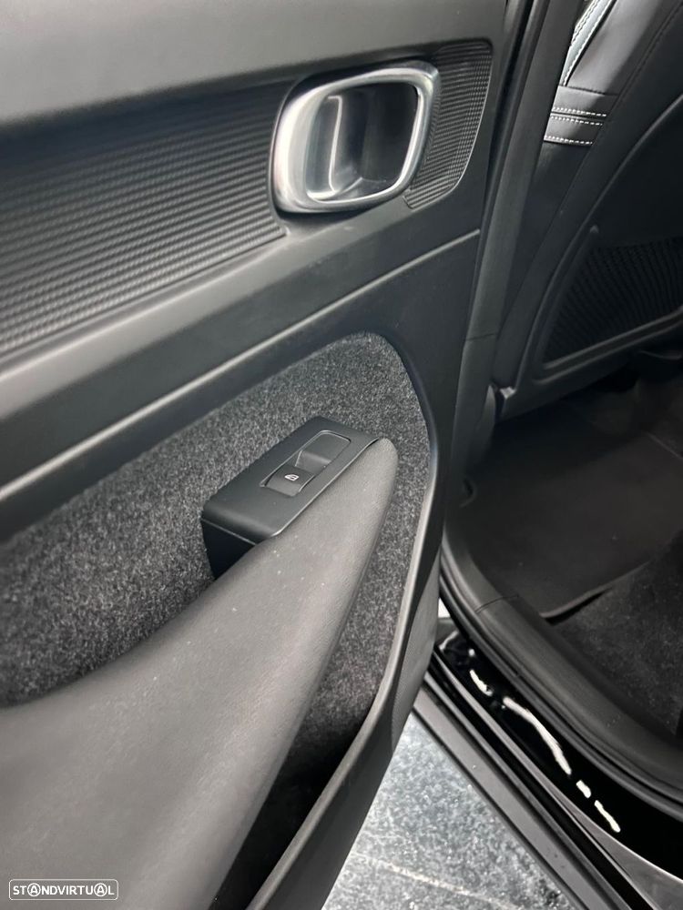 Volvo C40 Recharge Plus - 43
