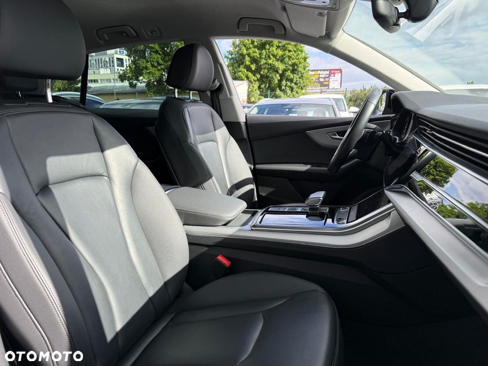 Audi Q8 - 19