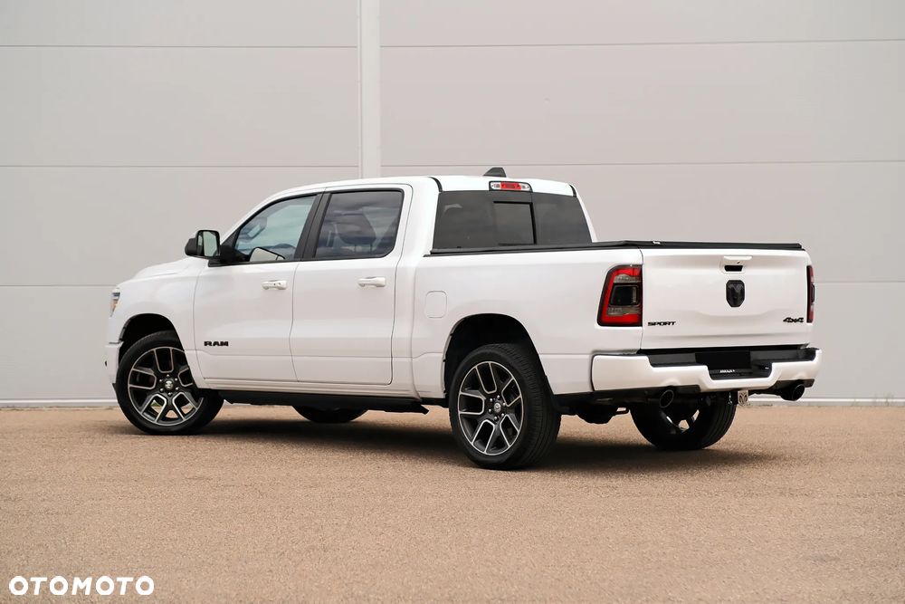 RAM 1500 5.7 Crew Cab Shortbed Laramie Sport - 16
