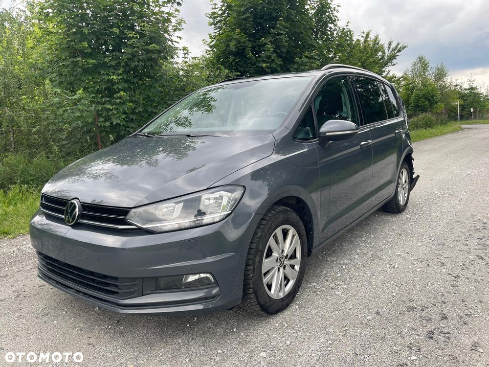 Volkswagen Touran - 8