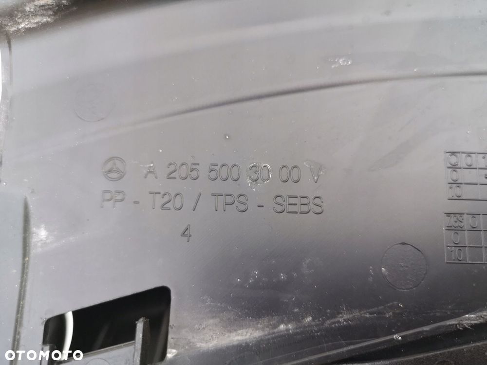 Wlot powietrza Mercedes W205 - 3