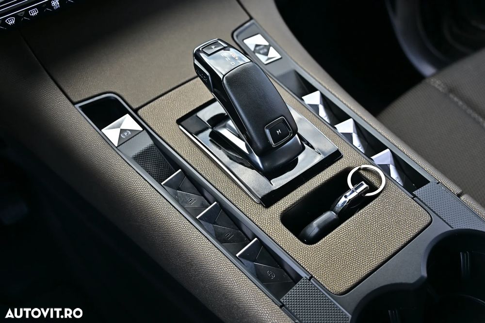 DS Automobiles DS 7 Crossback 1.5 BlueHDi 130 S&S EAT8 BASTILLE - 31