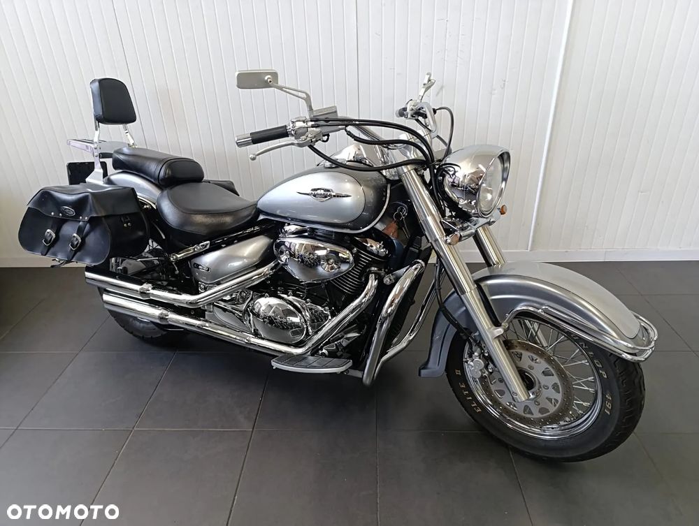 Suzuki VL 800 Volusia - Boulevard C50 - 1