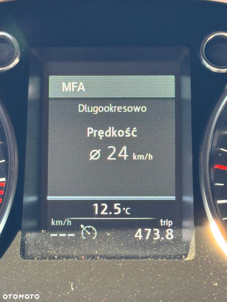 Volkswagen Passat 2.0 TDI Highline R-Style DSG - 33