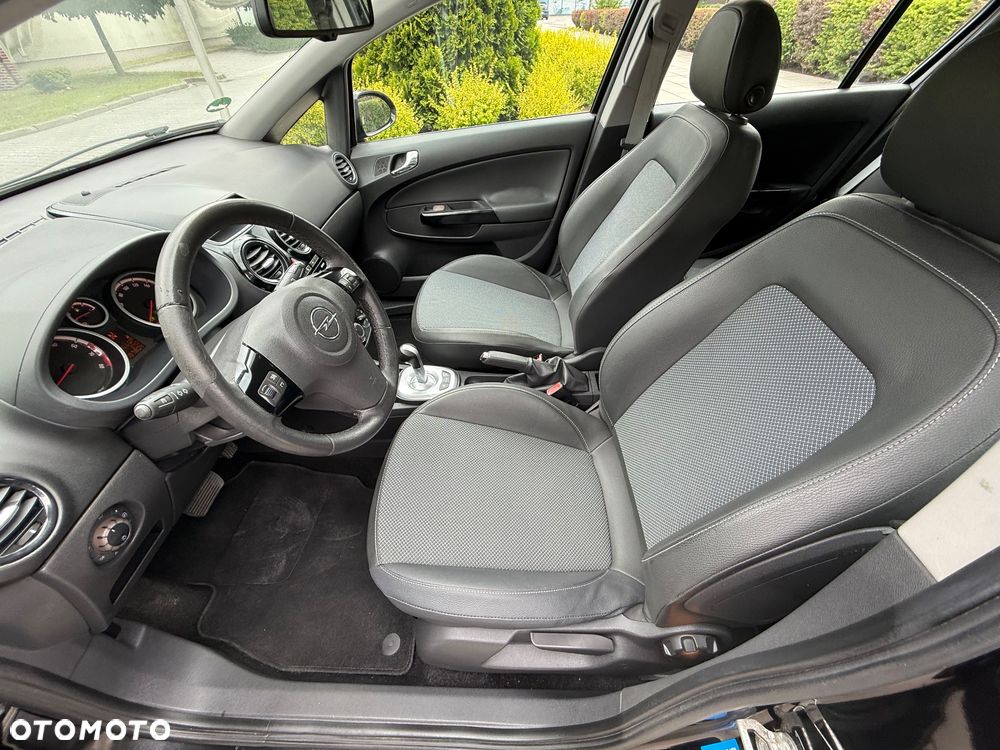 Opel Corsa 1.2 16V Cosmo EasyTronic - 7