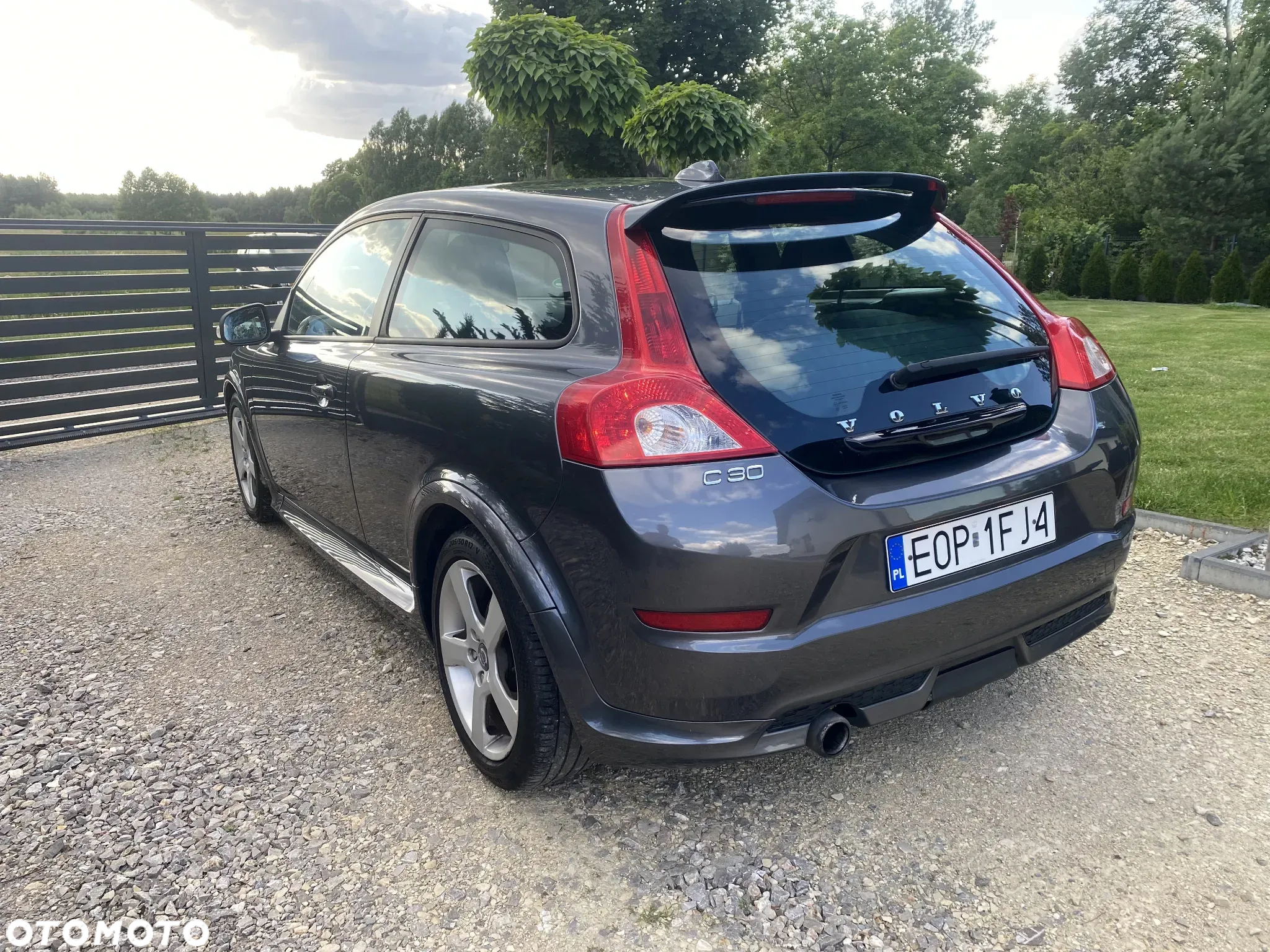 Volvo C30 D2 R-Design - 5