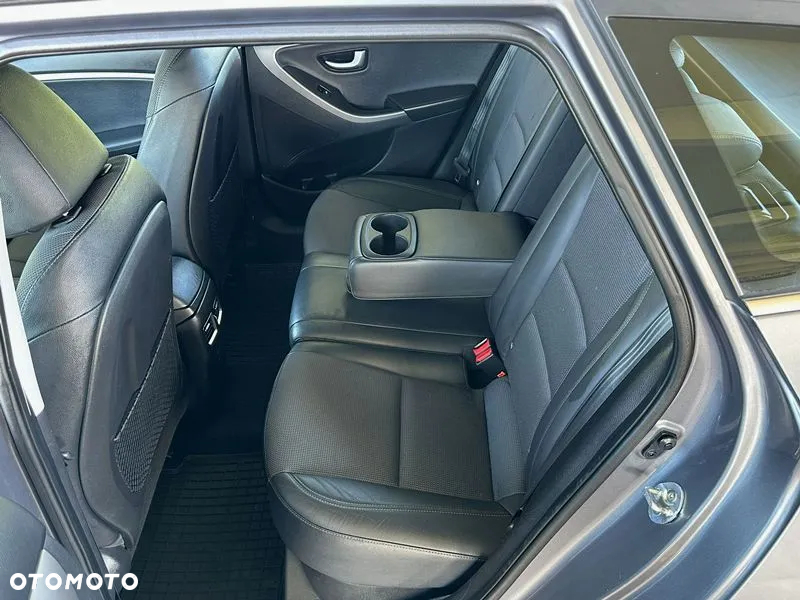 Hyundai i30 - 12