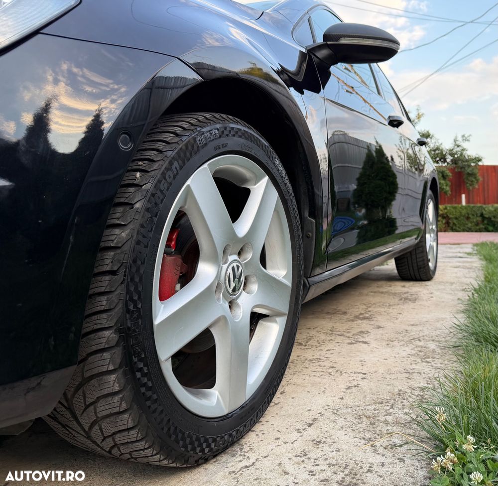 Volkswagen Golf 1.6 TDI DPF Trendline - 12