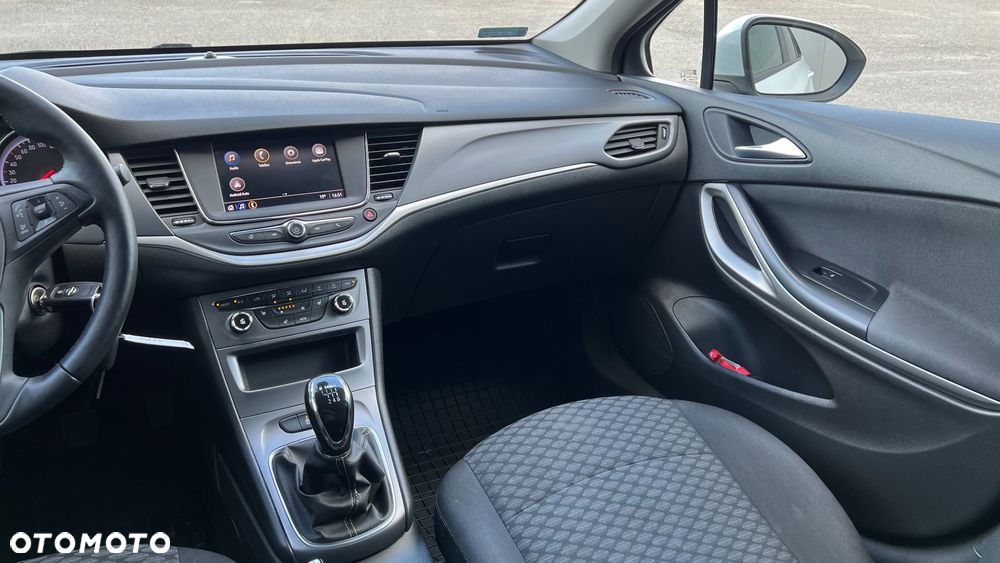 Opel Astra 1.2 T Edition S&S - 12