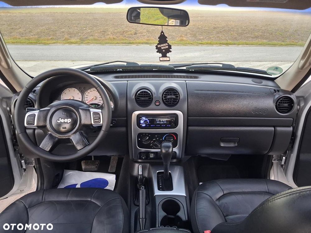 Jeep Cherokee 3.7 Limited - 17