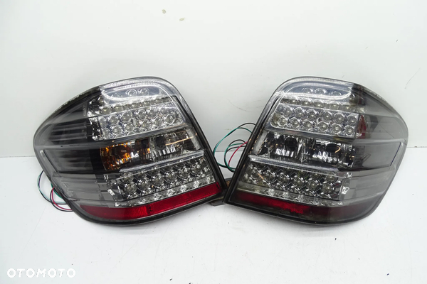 Mercedes ML W164 Lampy tył LED