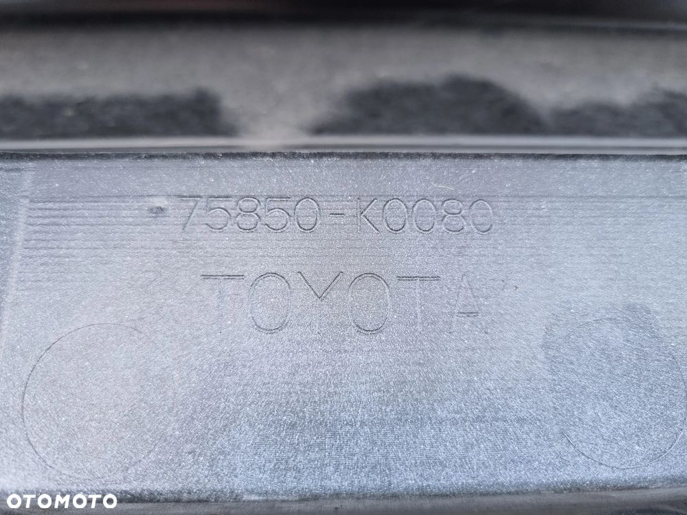 TOYOTA YARIS IV LISTWA PROGOWA LEWA PRAWA 75850-K0080 75860-K0080 - 5