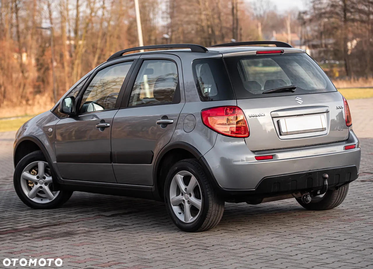 Suzuki SX4 1.6 GS / Premium 4WD - 10