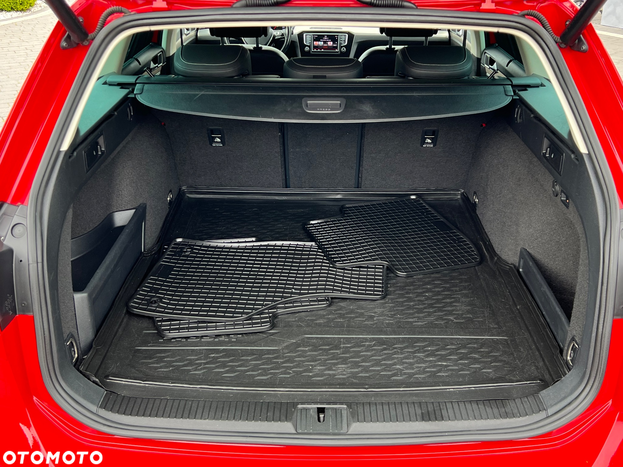 Volkswagen Passat Variant 2.0 TDI SCR DSG (BlueM Tech) Highline - 37
