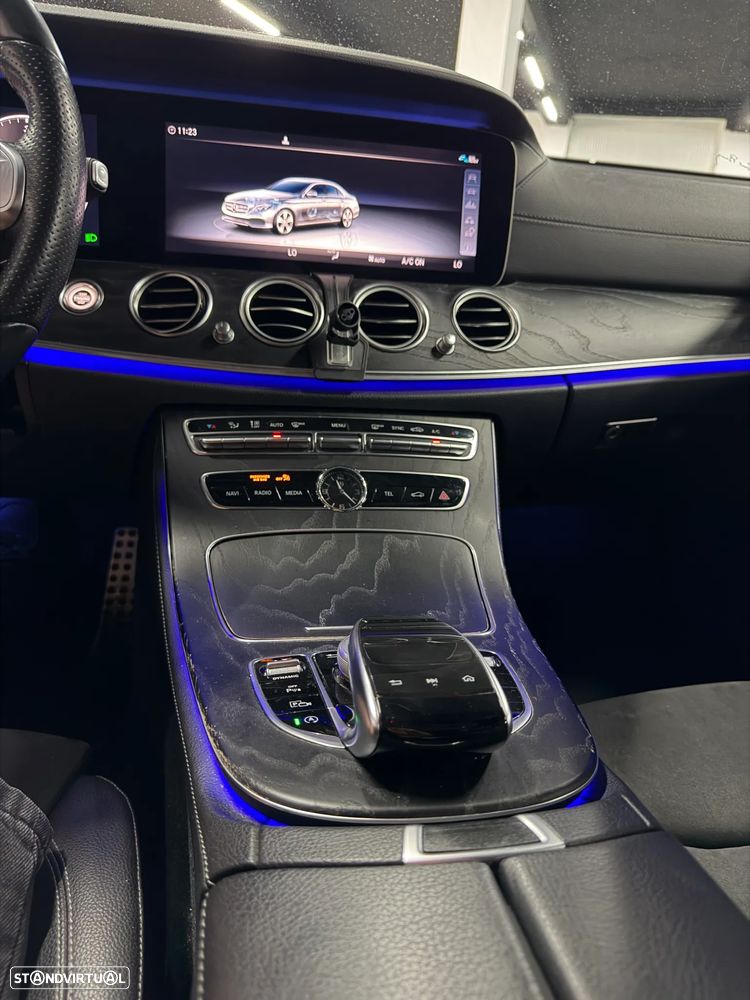 Mercedes-Benz E 220 d 4Matic 9G-TRONIC AMG Line - 12