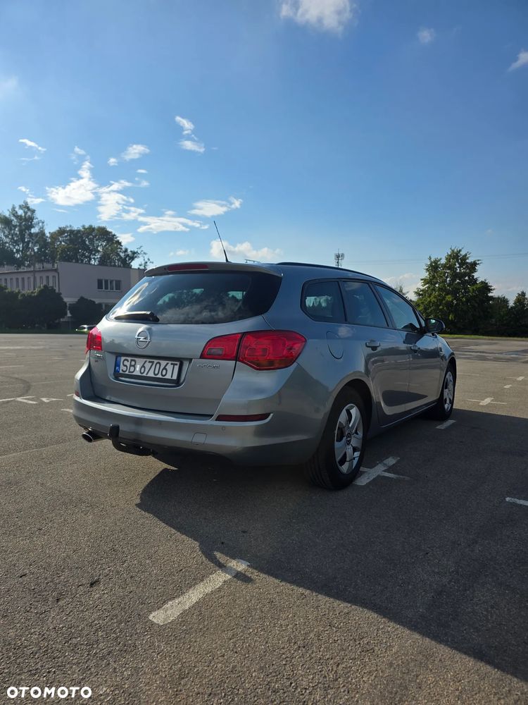 Opel Astra 1.4 T Sport - 11