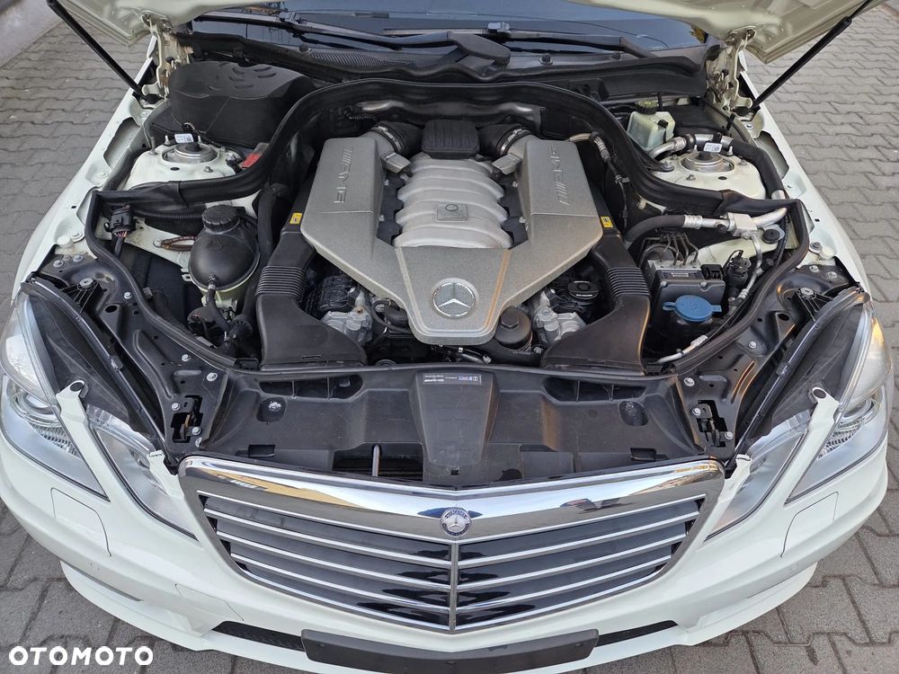 Mercedes-Benz Klasa E - 24