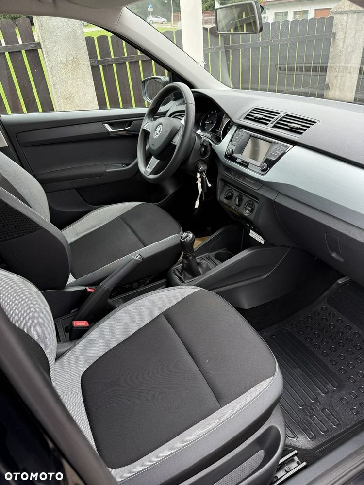 Skoda Fabia - 9