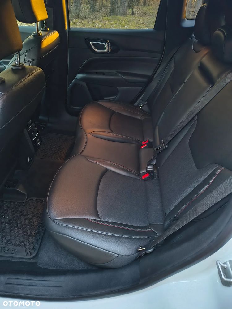 Jeep Compass - 21