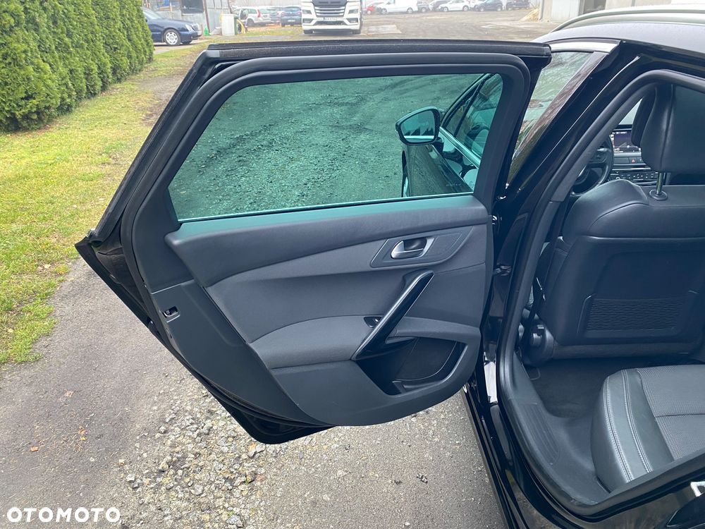 Peugeot 508 BlueHDi 150 Stop&Start Style - 33